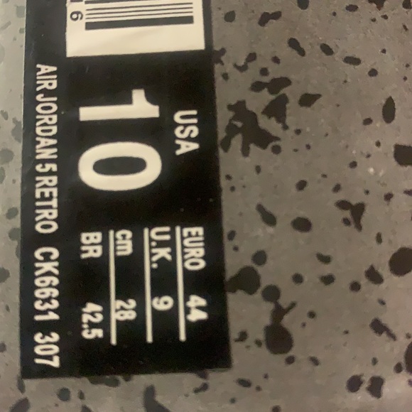 Jordan 5s, Oregon Green (SOLD) - Picture 3 of 3